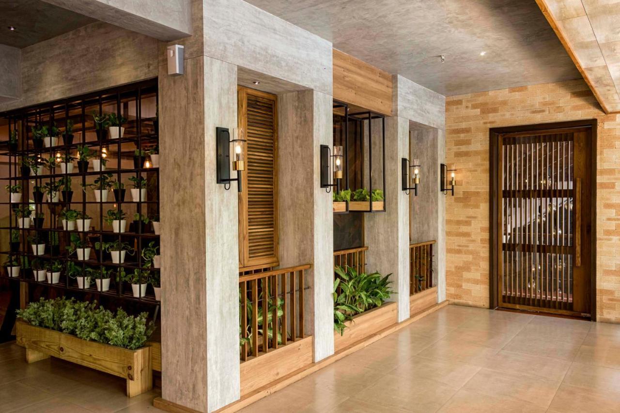 Hotel Kinara Grand Hyderabad Exterior photo